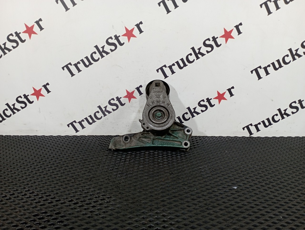 Ролик-натяжитель приводного ремня