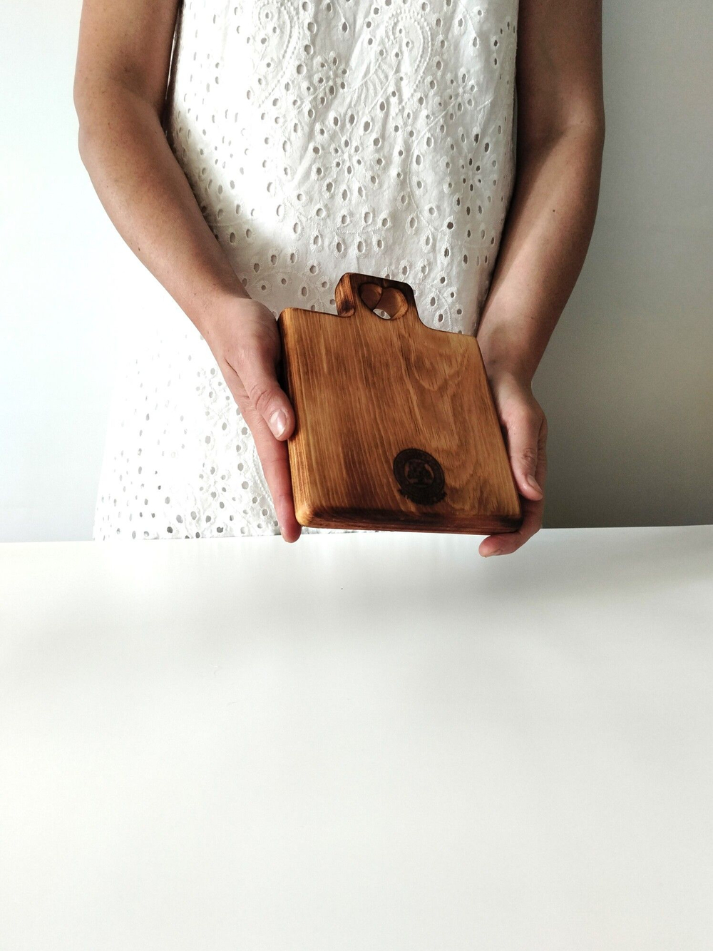 Доска деревянная разделочная