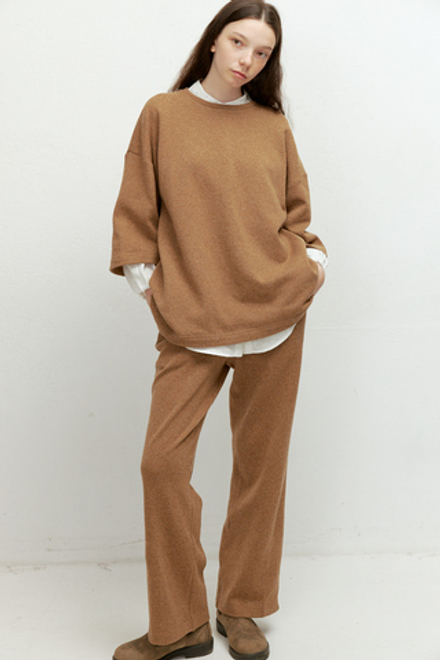 Огромная футболка песочного цвета