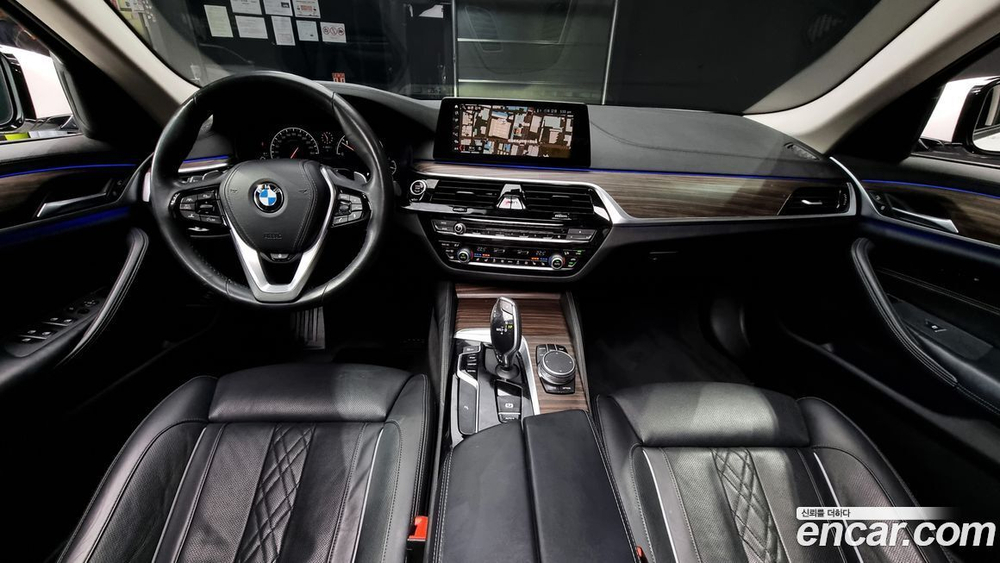 BMW 5 Series (G30) 520d Luxury Plus (08.2019)