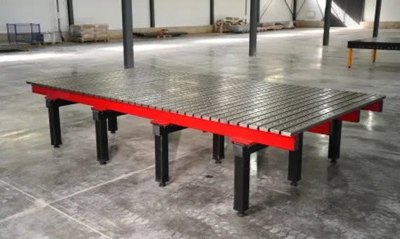 Сборочно-сварочный стол чугунный D28 серии 3000Л, СЛОТ-СТОЛ