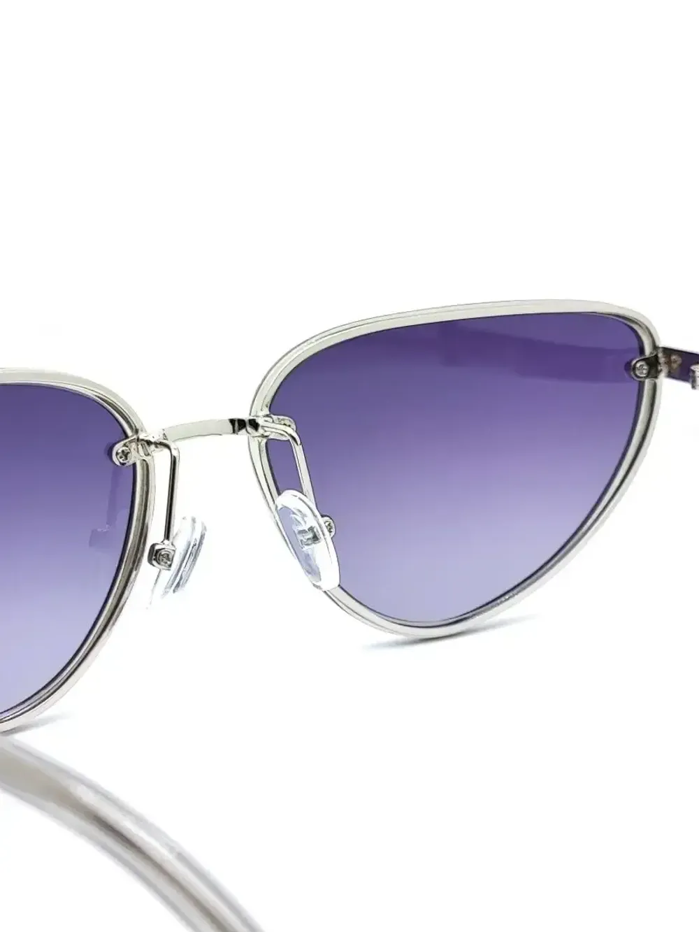 Очки солнцезащитные