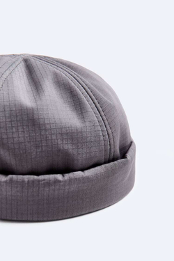 ZARA КОРОТКАЯ ШАПКА, СЕРО-КОРИЧНЕВЫЙ