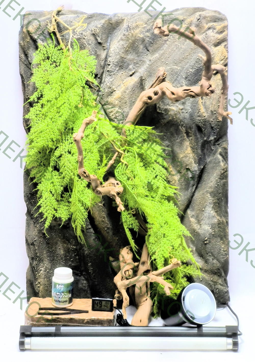 Готовый комплект для Хамелеона, террариум 40х40х60 и всё необходимое для содержания.