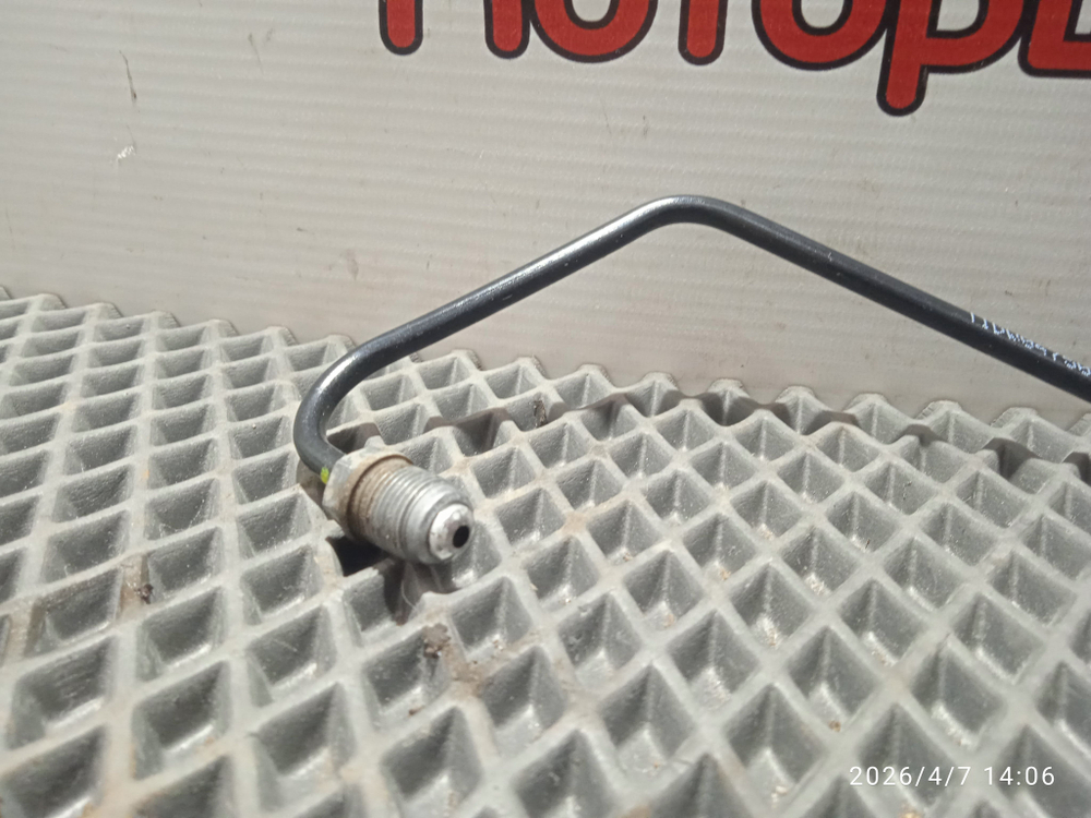 Тормозная трубка левая (АБС-суппорт) Шкода Октавия А5 1,4 BUD Б/У