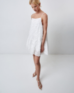 Сарафан из хлопкового шитья белый