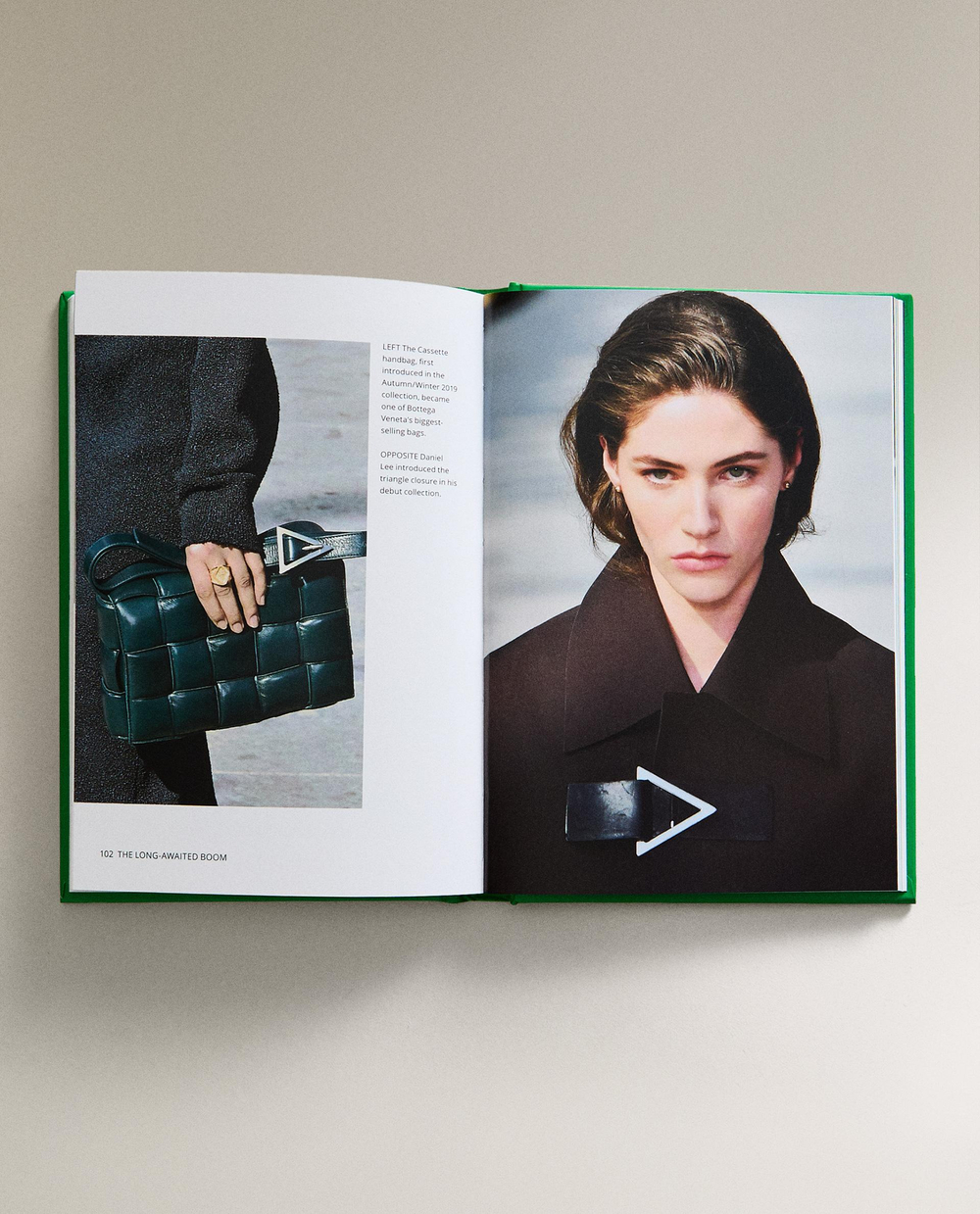 The Little Book of Bottega Veneta. Иллюстрированная книга о модном доме Bottega Veneta (на английском языке)