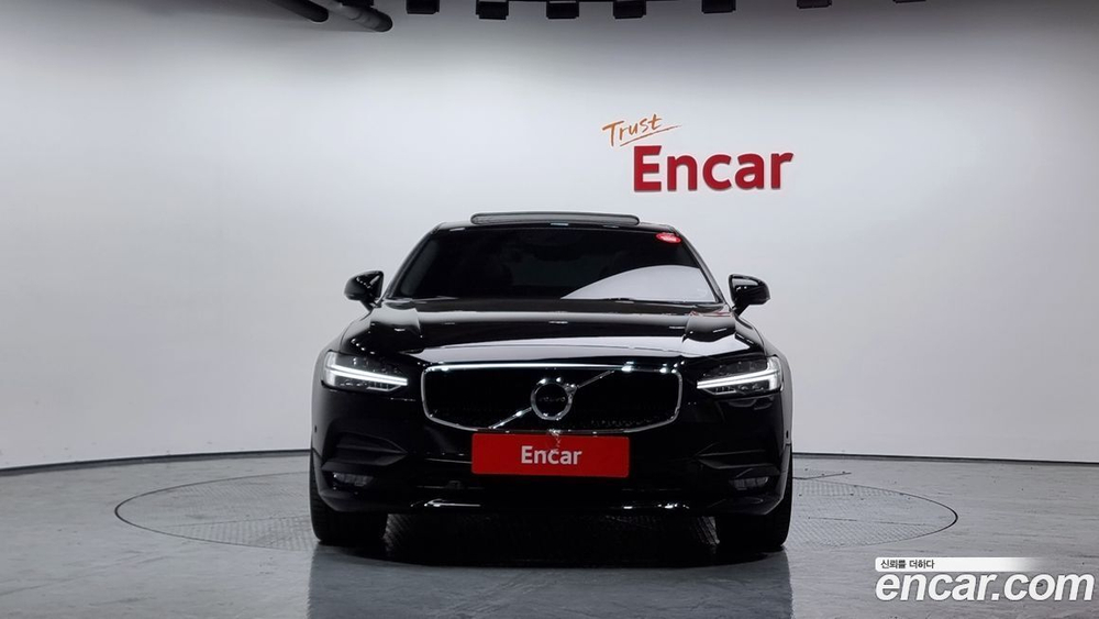 Volvo S90 D5 AWD Momentum (12.2019)