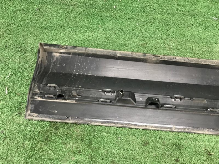 Накладка двери передняя Mercedes GLA H247 (20-нв)