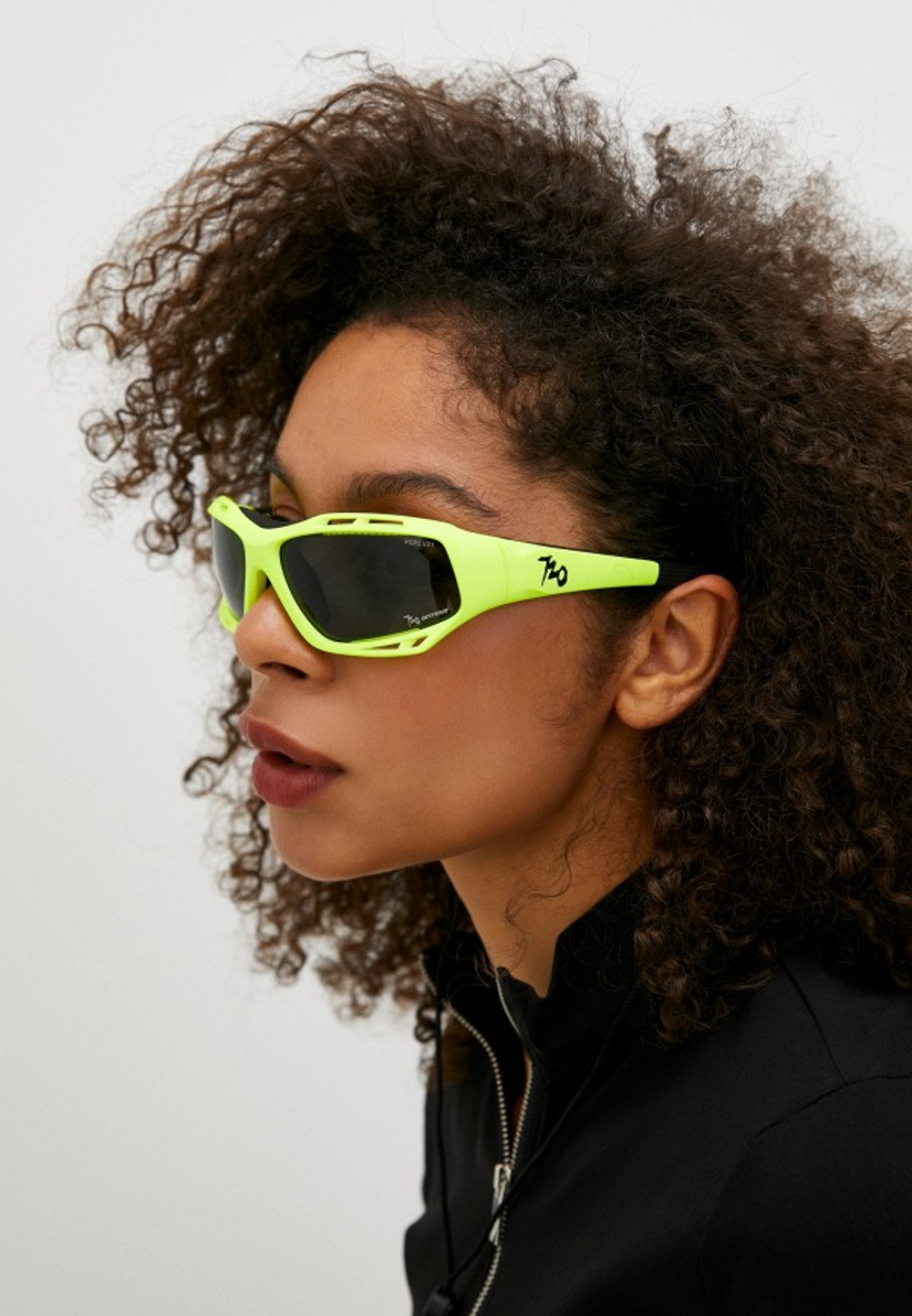 Спортивные очки 720armour Stingray / Matte Neon Lime Yellow / Polarized Smoke Lens