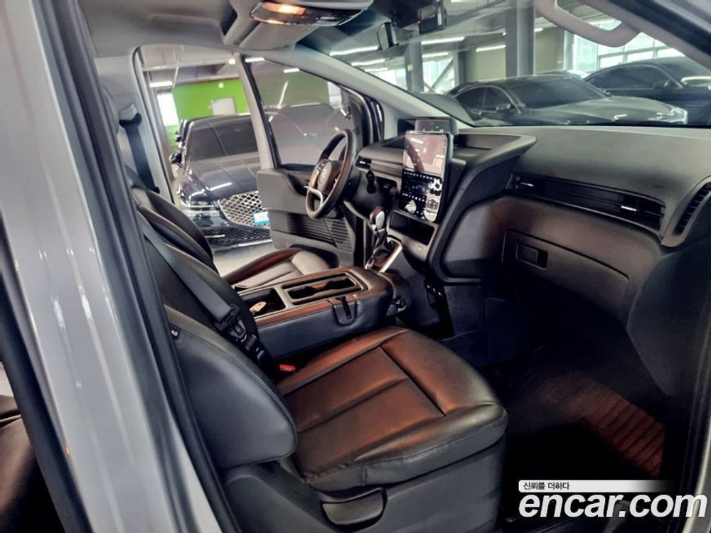 Hyundai Staria Tourer 11-и местный (09.2022)