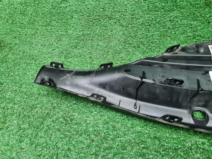 Решетка бампера LH Mercedes C w206 (21-нв) AMG