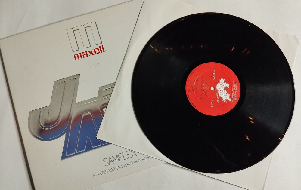 Винтажная виниловая пластинка LP Сборник Maxell Jazz Sampler (USA 1979) (Paul Desmond, Oscar Peterson, Chick Corea, Henry Mancini)