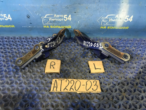 Петля капота левая TOYOTA AVENSIS 1999