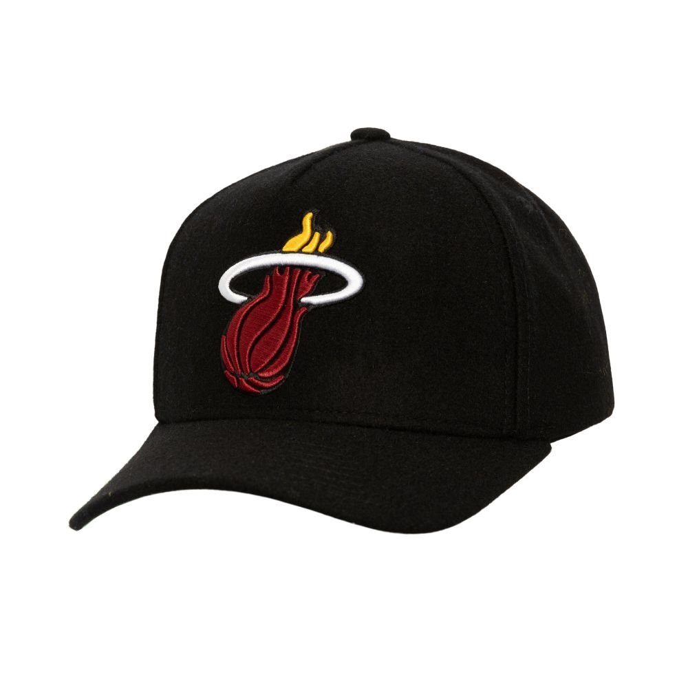 Кепка Mitchell & Ness NBA Kicking Wool Pro Adjustable Miami Heat Cap Black