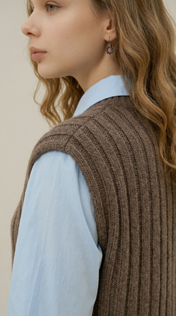 Жилет НК816-29 т. бежевый