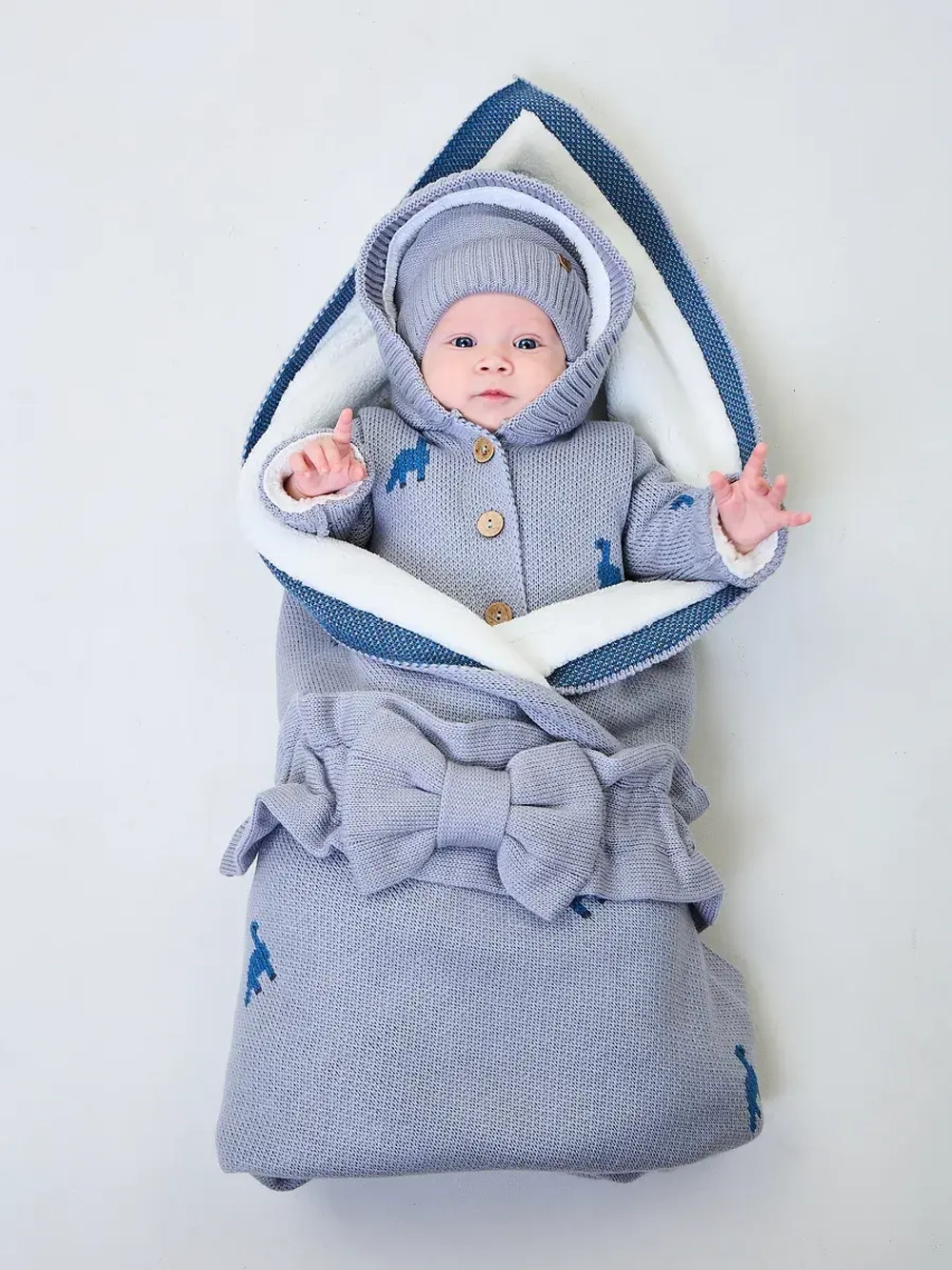 Конверт на выписку для новорожденных утепленный мехом