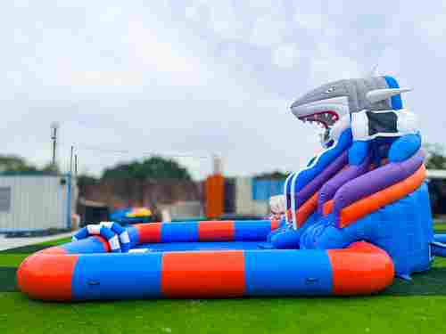 Надувной наземный аквапарк «Акула 2», 8*7*4,5 м