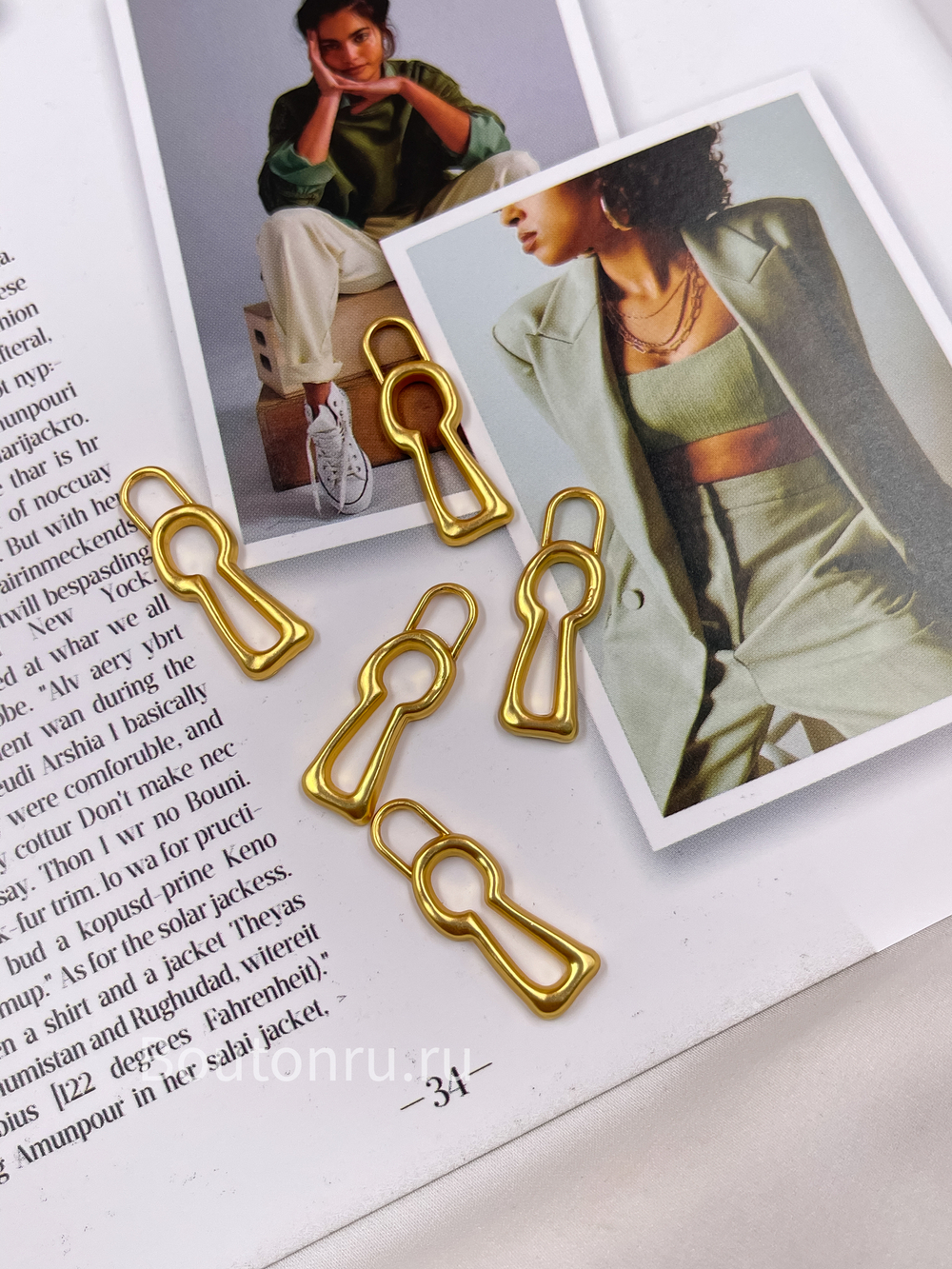 Пуллер для молнии / подвеска "Скважина" золотистый Скиап. 28 мм