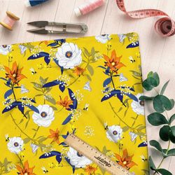 Ткань флис яркие цветы с синими листьями