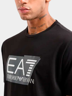 Футболка EA7