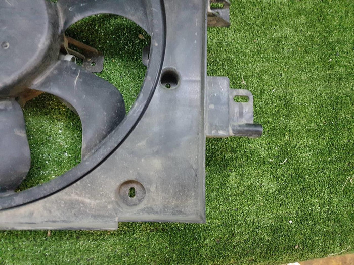 Диффузор с вентилятором Renault Logan 2 (2014-2022)