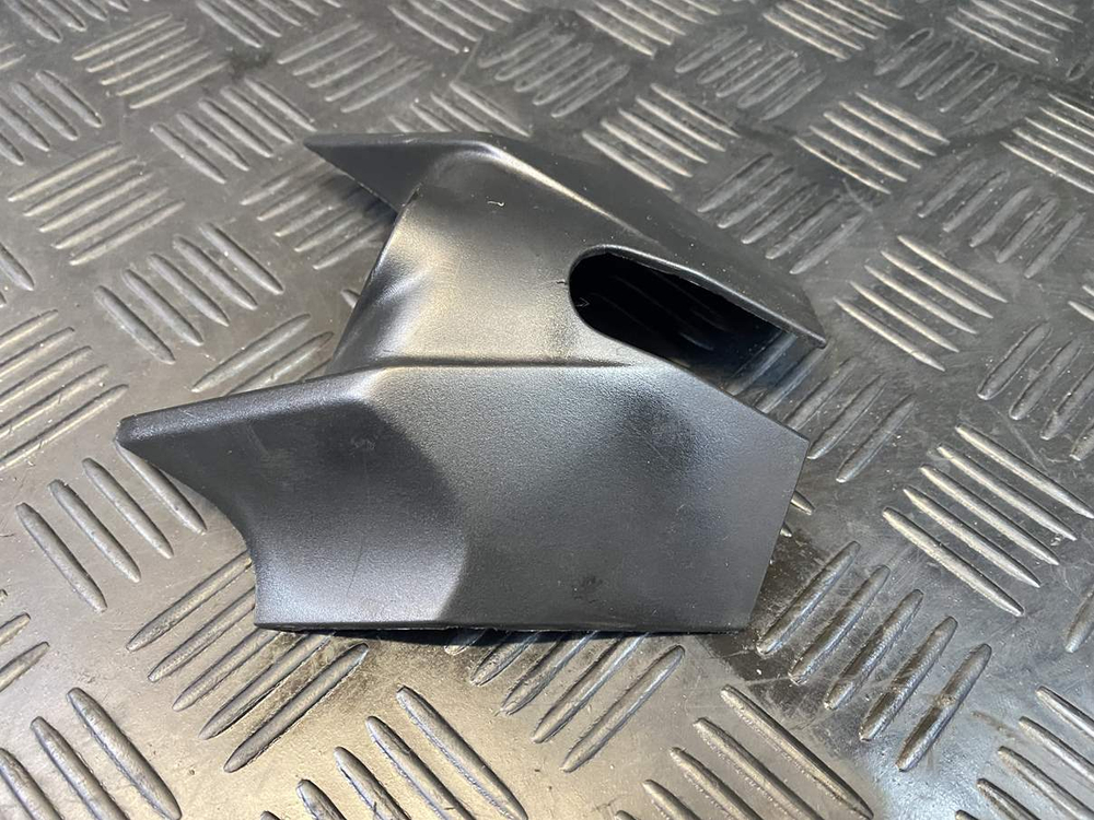 Пластик замка зажигания KTM 250 Duke 2020 JP181220