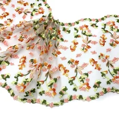 Вышивка на сетке летний сад 22 см