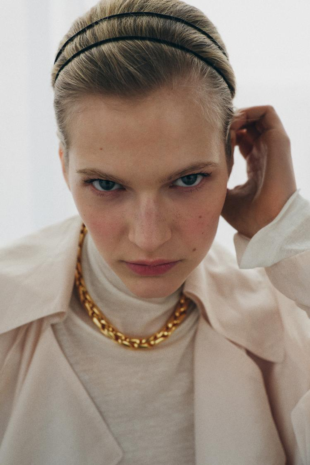 ZARA МЕТАЛЛИЧЕСКОЕ КОЛЬЕ-ЦЕПОЧКА, ЗОЛОТИСТЫЙ