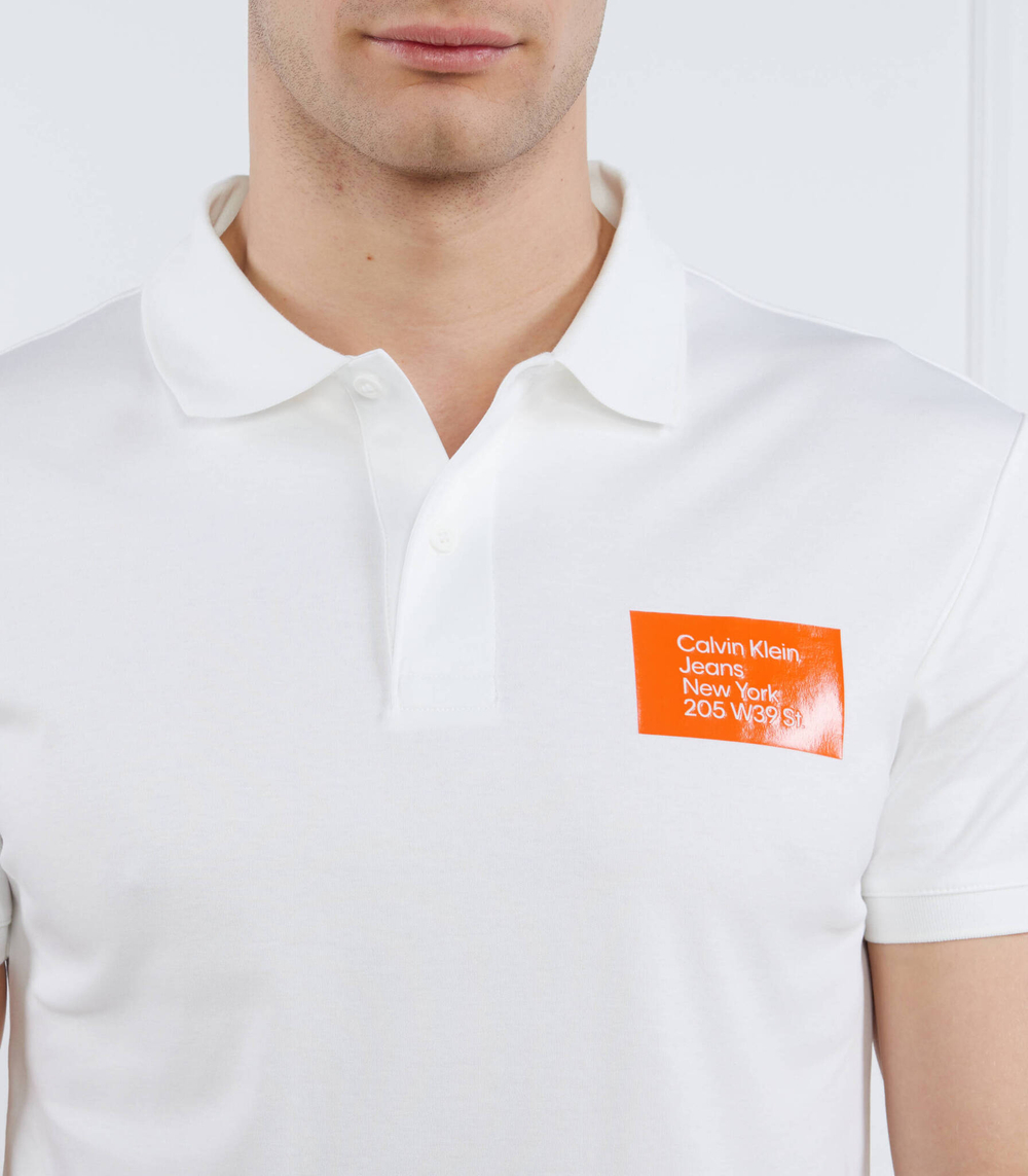 Поло COLORED ADDRESS BOX CALVIN KLEIN JEANS - белый(J30J322854)