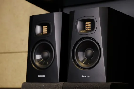 ADAM AUDIO T5V