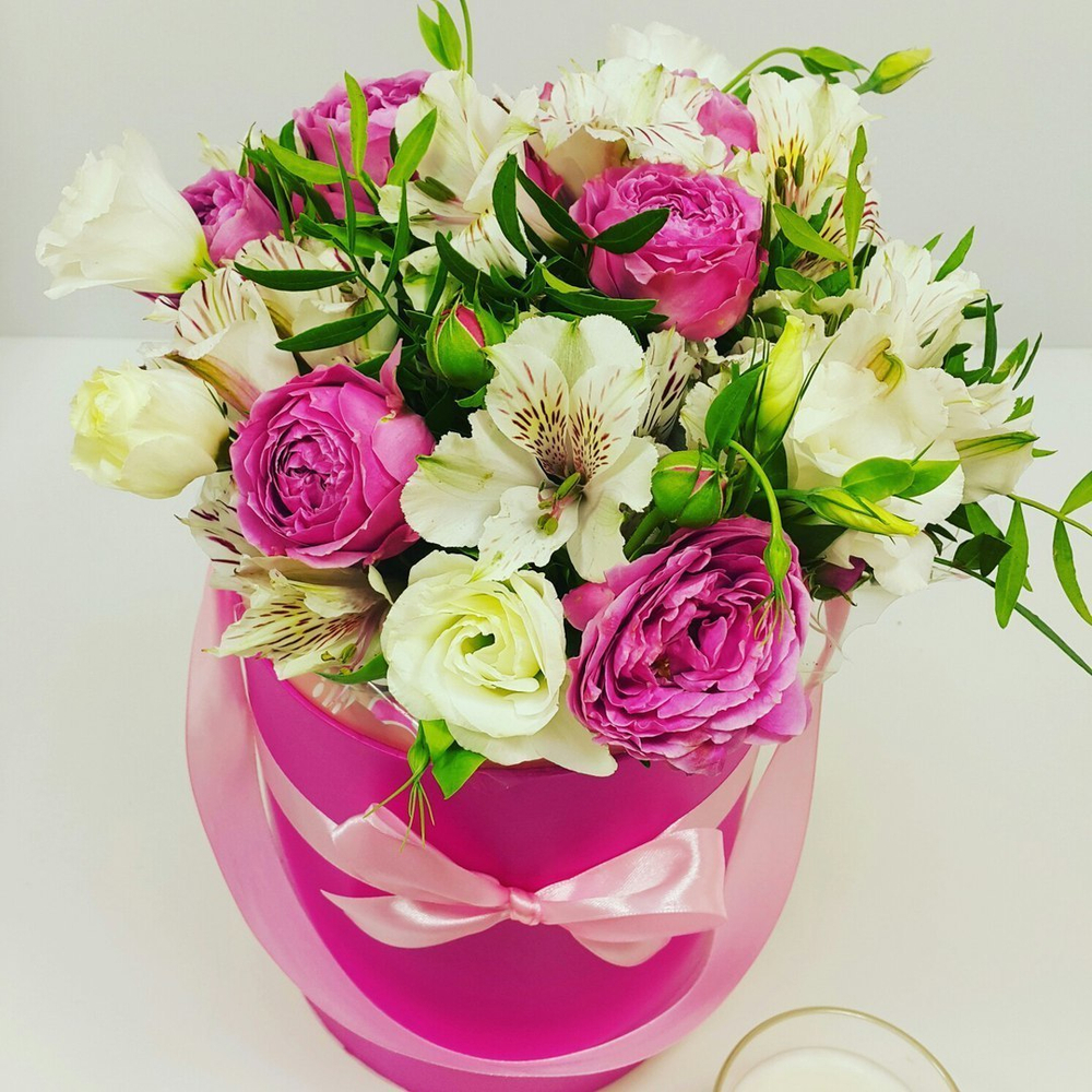 Коробка 22,5 см Цвет:  фуксия . Розница 350 рублей .