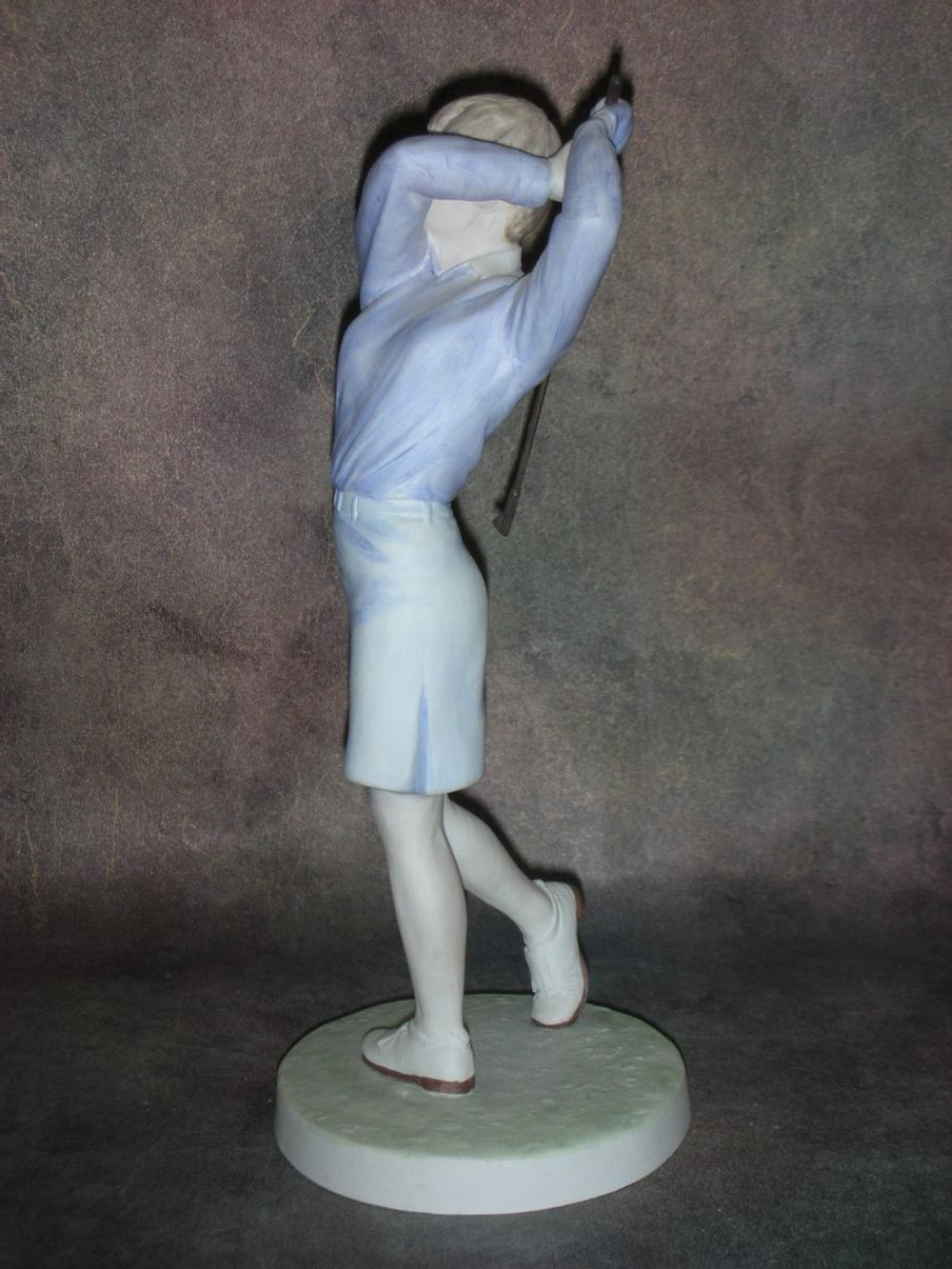 Статуэтка. Фарфор. Леди гольфистка. Wedgwood. Англия