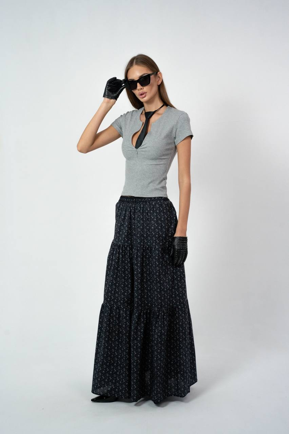 Футболка на молнии прилегающего силуэта