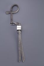 БРЕЛОК «CHARM» 01 ЗАМША СЕРЫЙ