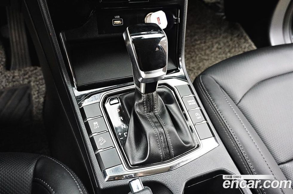 KG Mobility (Ssangyong) Beautiful Korando Бензин 1.5 2WD C3 (12.2019)