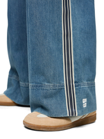 Джинсы из хлопка