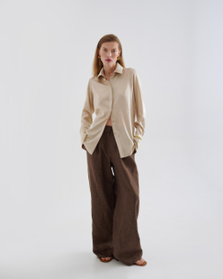 Блуза на пуговицах