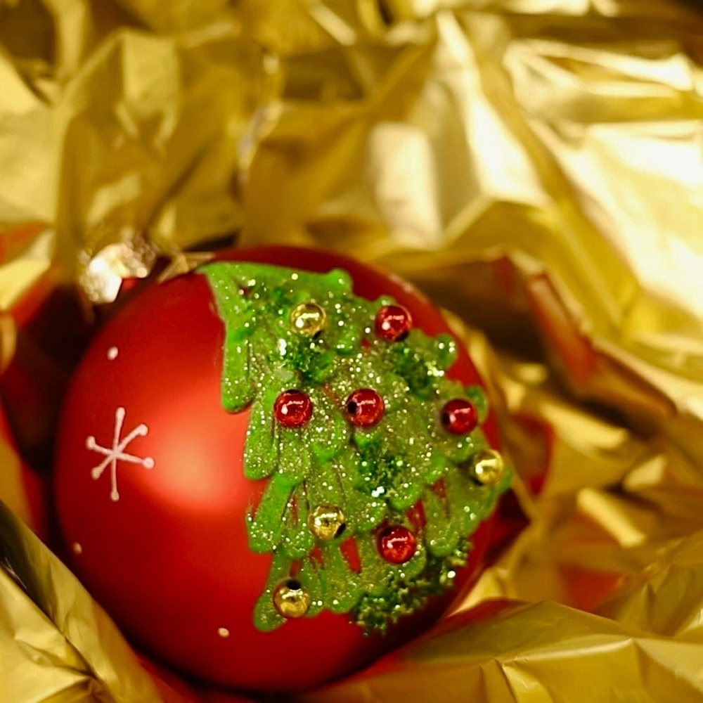 Шар с изображением ёлки