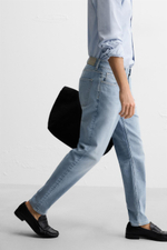 Джинсы slim fit