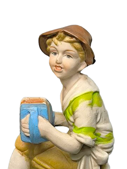 Фарфоровая статуэтка "Мальчик с аккордеоном" Capodimonte