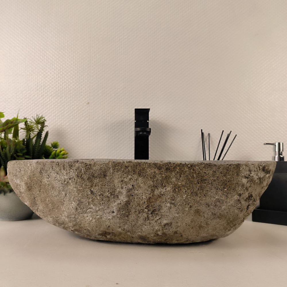 Раковина из речного камня RS-65016 51*37*15 0857