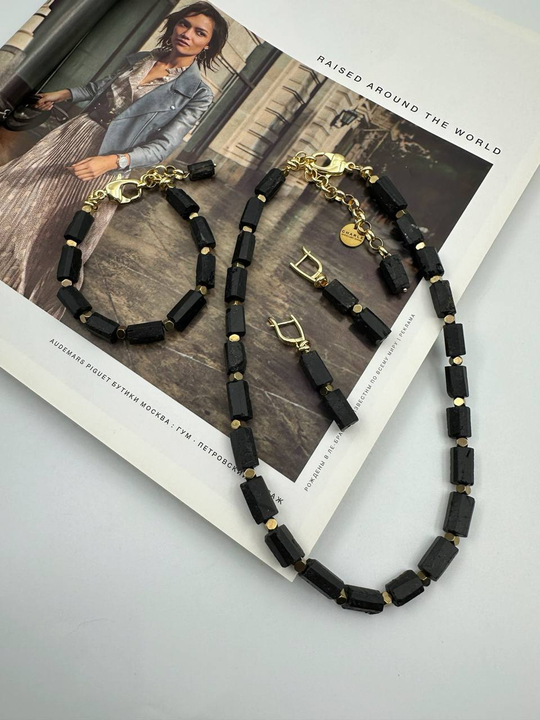 Серьги из черного турмалина и гематита, оттенок золото