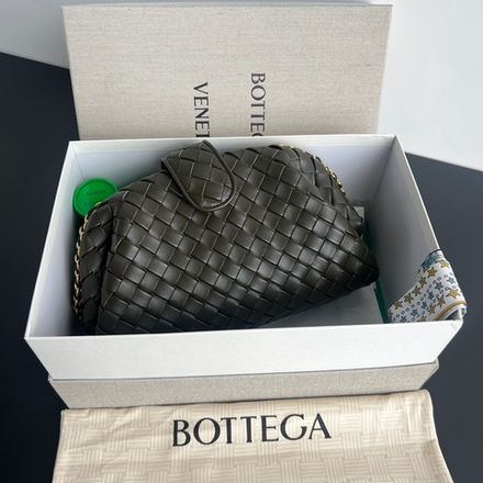 Bottega Veneta Teen Lauren 1980 With Chain 31 cm