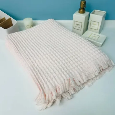 Полотенце вафельное 100*150см «Waffle» плотность 280гр/м, цвет клубничный крем 11-1305