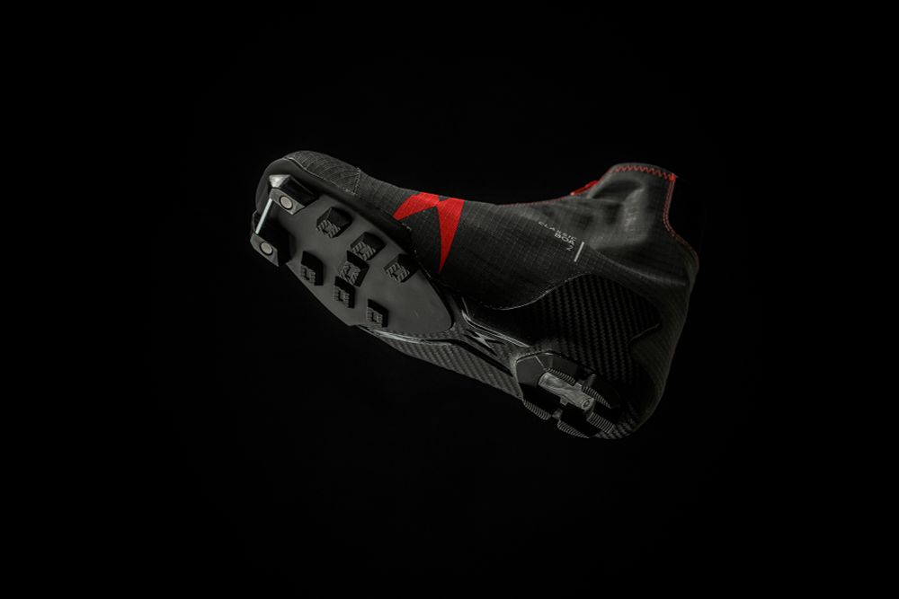 Профессиональные лыжные ботинки Madshus RACE PRO BOA® CLASSIC (2025/2026) для классического хода