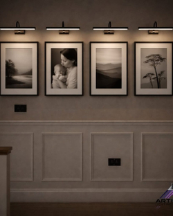 Светильники-надкартинники в чёрном и золотом цвете