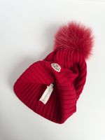 Шапка Moncler на 3-4 года