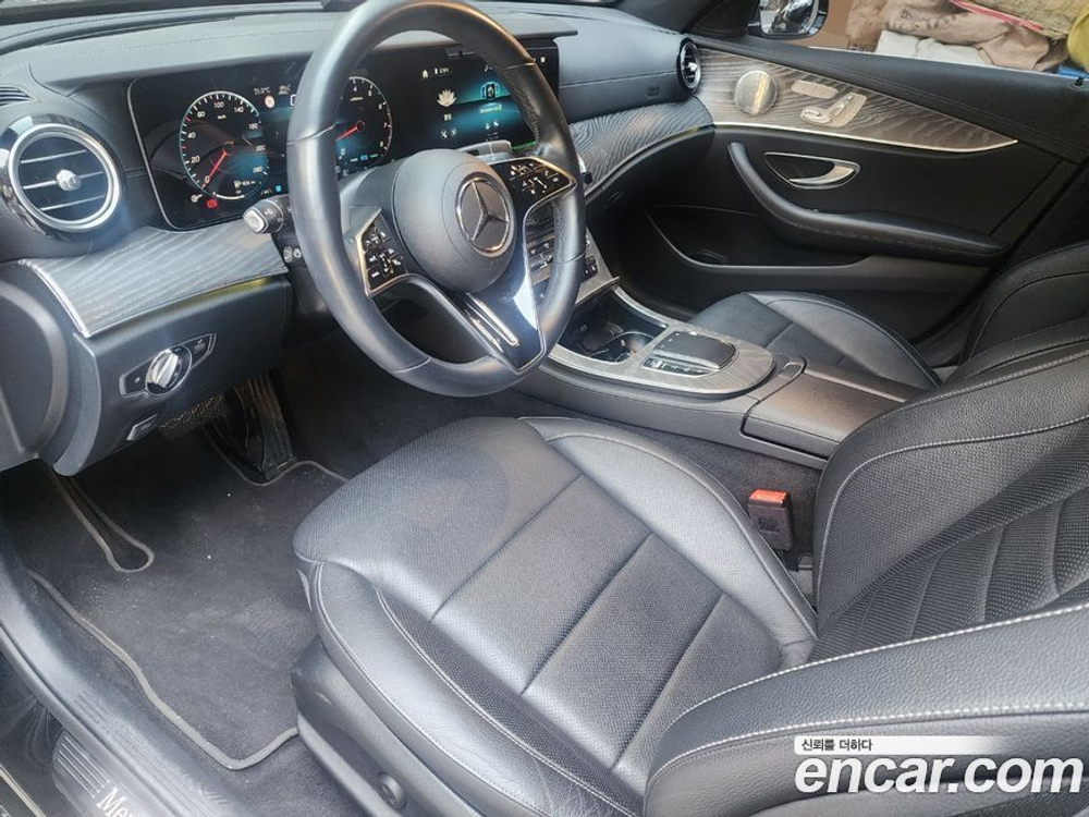 Mercedes-Benz E-Class W213 E350 4MATIC Avangarde (05.2022)
