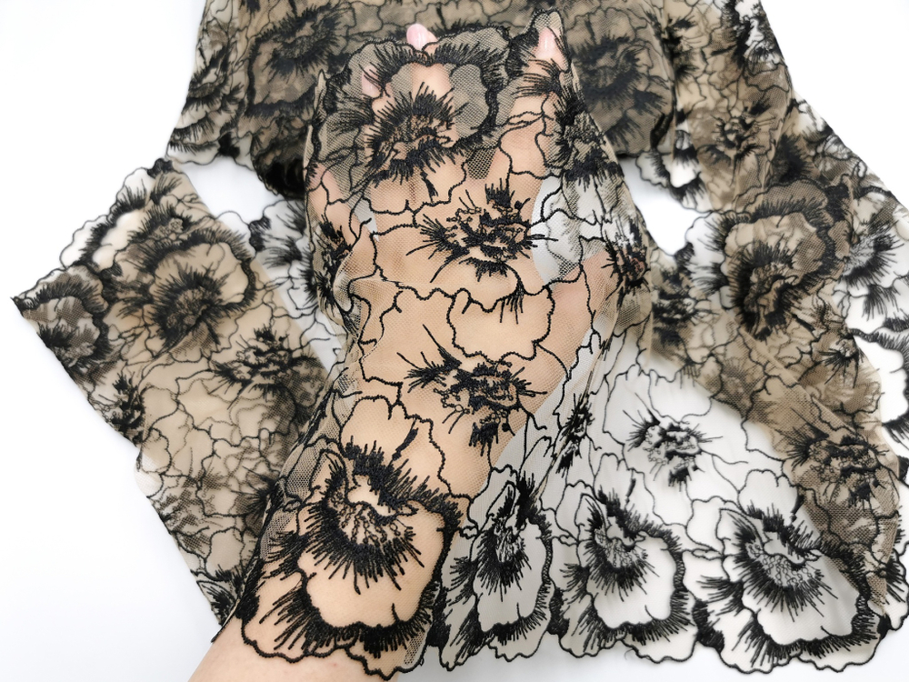 Вышивка на сетке, 26 см, цветочки на телесном фоне (Артикул: VS-2020), м